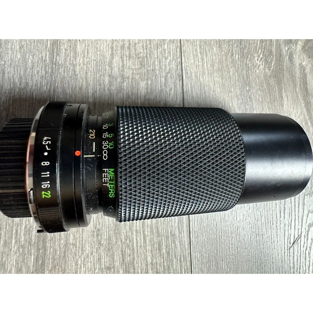 VIVITAR 70-210MM F/4.5 Macro Focusing Zoom Lens 52MM Filter. Excellent Condition